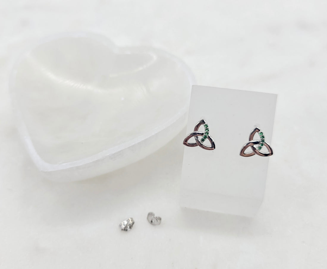 Emerald Embed Trinity Knot Stud Earrings
